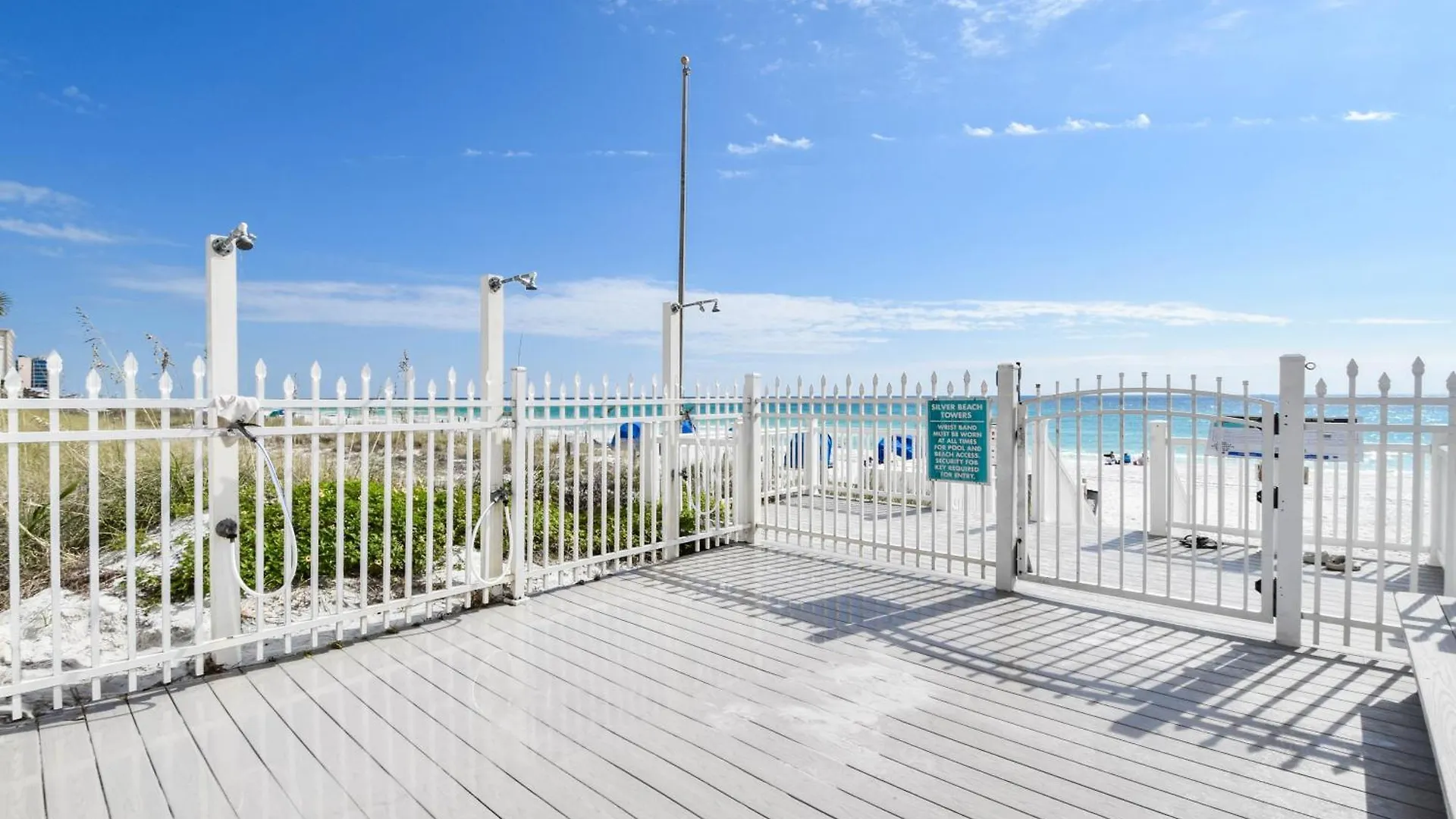 Silver Beach Towers W1703 Destin Apartment