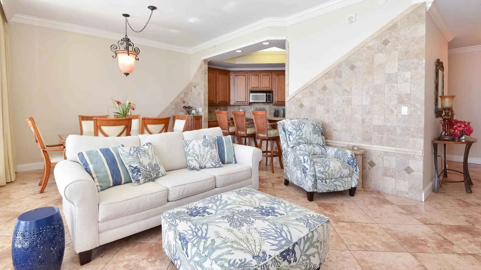 Silver Beach Towers W1703 Destin Apartment